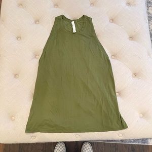 Lululemon Workout Tank- cute open back!